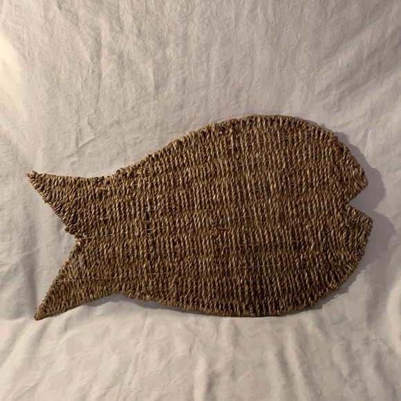 Large 20” Wide Wicker Fish Wall Hanging Natural - Picture 1 of 1